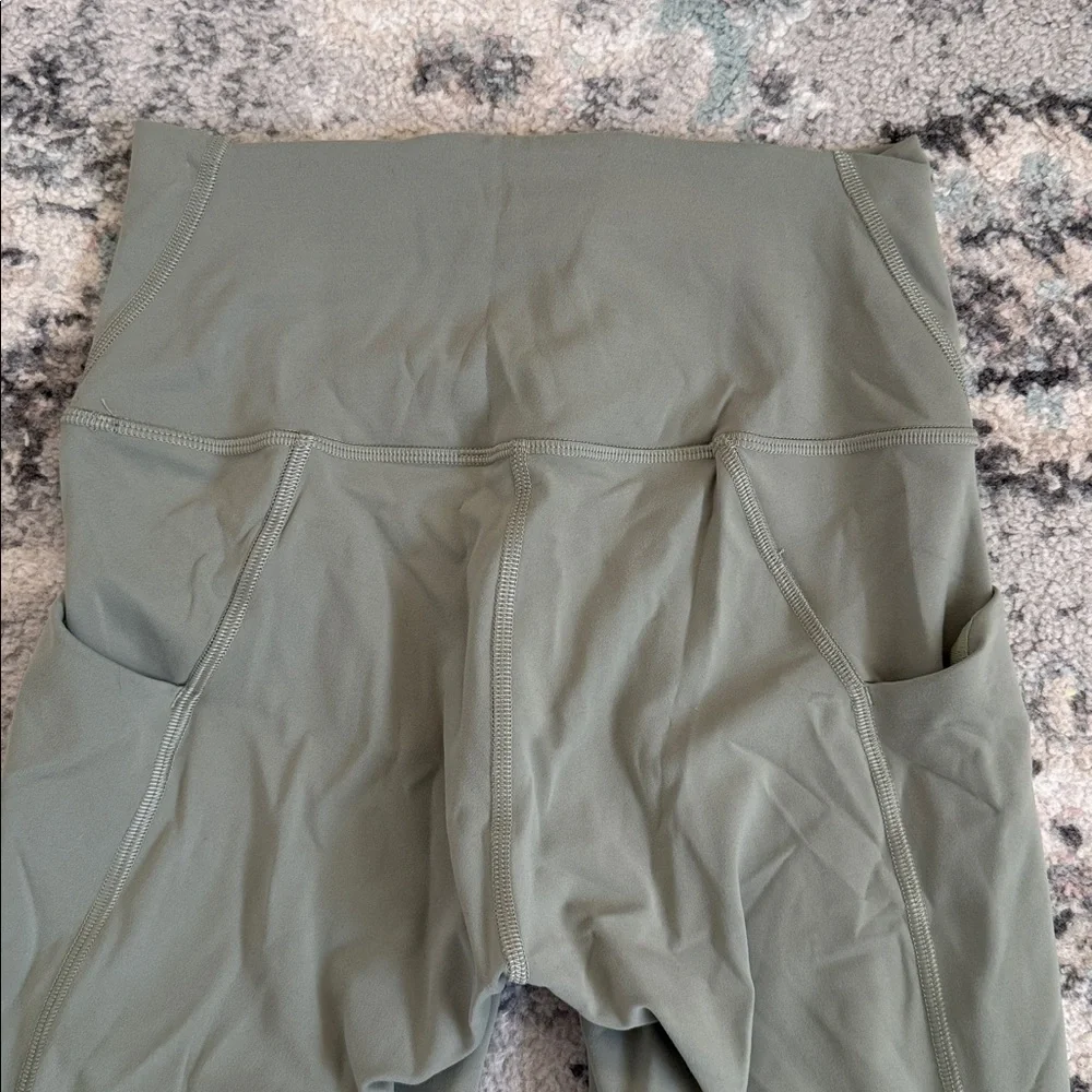Lululemon Wunder Train High-Rise Tight with Pockets 25